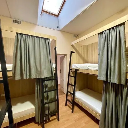 Compass Station Hostel *