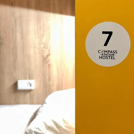 Hostel Compass Station